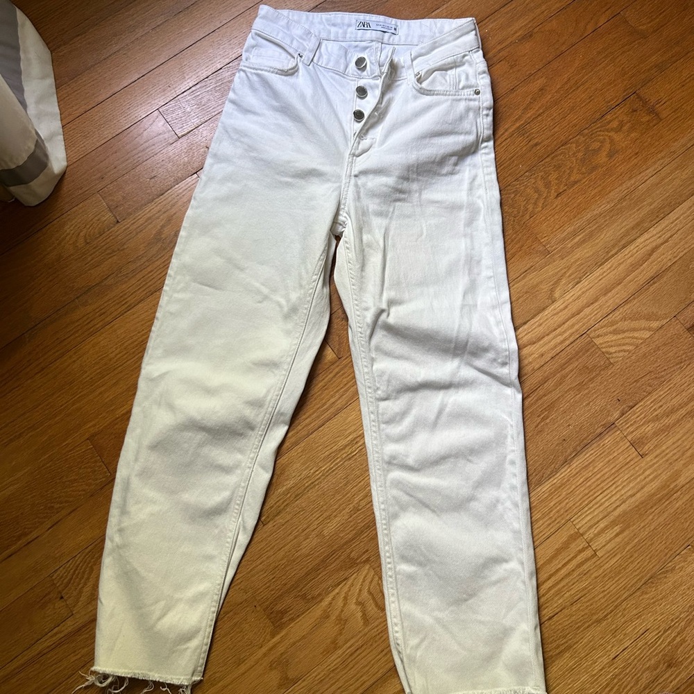 White Zara Mom jeans